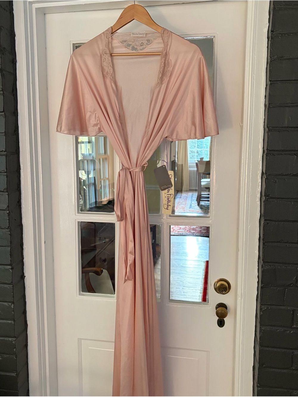 VTG Diane Von Furstenburg Pink Long Robe with Lace Trim